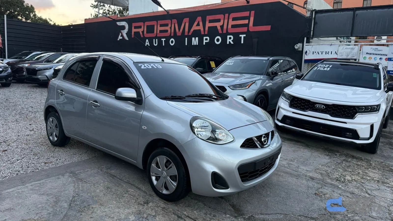 Nissan March 2019
